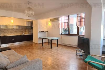 Apartament cu 3 camere decomandat în Domenii