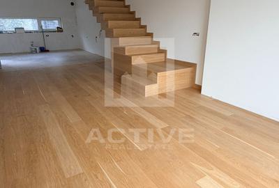 Casa/Vila || Voronet - 2
