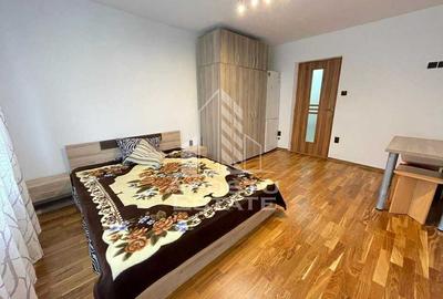 Garsoniera renovata , etajul 2, zona Buziasului - 1