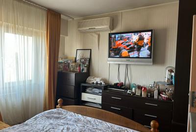 Vand apartament cu 3 camere Centrul Civic, Strada Toamnei - 8