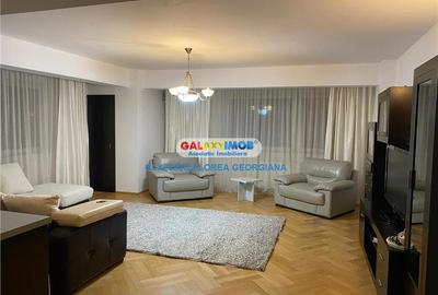 Apartament cu 3 camere semidecomandat, mobilat în Băneasa