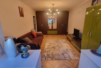 Apartament 4 camere - Metrou Aparatorii Patriei - 12
