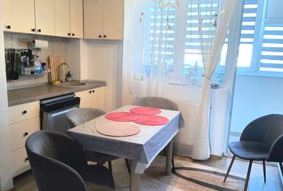 Apartament cu 3 camere decomandat, mobilat în Popas Păcurari