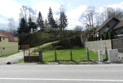Inchiriez teren in Bran la DN73 langa PANNER, investitie - 2