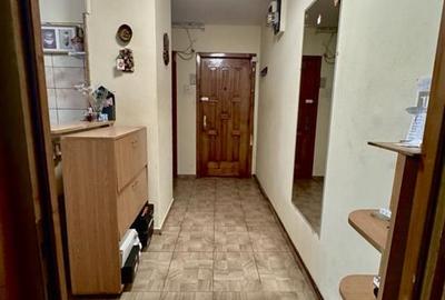 Apartament cu 3 camere , 2 bai si parcare -Profi Tractoru - 6