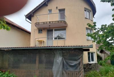 Mureseni, casa frumoasa cu 5 camere plus living, cu 500 mp teren total - 2