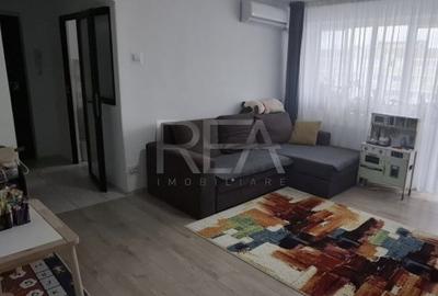 Apartament cu 3 camere semidecomandat, mobilat în Drumul Taberei