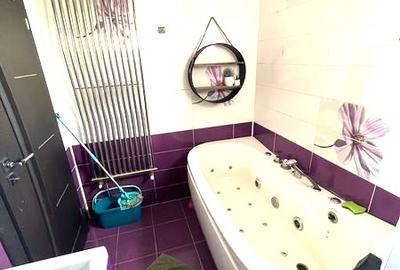 Faleza Nord Delfinariu apartament 3 camere decomandat bloc 2015 - 5