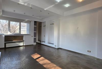 Studio nedecomandat, 40 mp, etaj 2, Bulevardul Carol I - 8