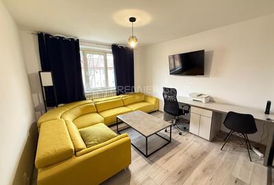 Apartament cu 3 camere în Piața Unirii