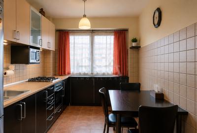 3 camere, et 6/8, Calea Moșilor - 4