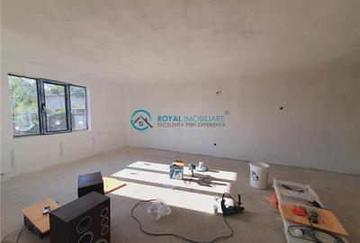 Royal Imobiliare - Vanzare Vila Zona Strejnicu - 4