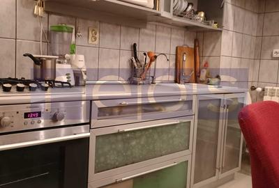 VANZARE 2 CAMERE - DECOMANDAT -UNIRII - 8