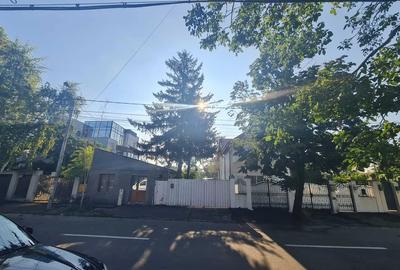 Proprietar, vand teren in zona centrala linistita, liber constructii 945 mp - 1