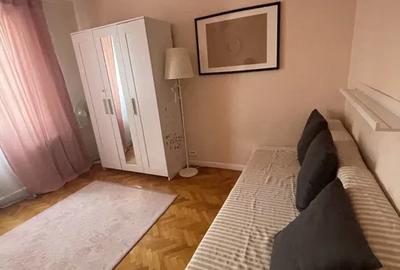 Apartament cu 3 camere decomandat, mobilat în Basarabia