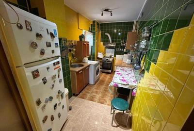 Vanzari 4 Camere Militari Lujerului - 1