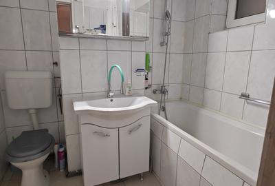 Piata Unirii 3 camere spatios cu centrala proprie - 14
