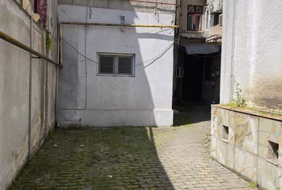 Apartament cu 2 camere semidecomandat în Universitate