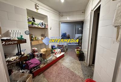 Inchiriere Spatiu comercial 50 mp finisat si liber Alba Iulia Zona Sub Stadion - 2