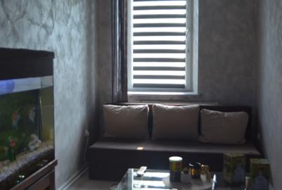 Azuga-Apartament cu trei camere la parter - 9