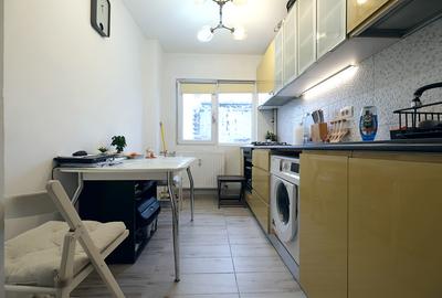 LACUL TEI, apartament 2 camere, etaj 3 cu intrare si vedere stradala - 13