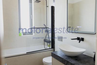 Proprietate rezidențială, cu două apartamente private, în Andrei Muresanu - 16