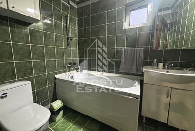 Apartament la casa cu 2 camere, curte proprie, Ghiroda - 11