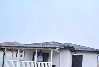 Casa cu 4 camere mobilate/curte individuala/0%comision/ mutare imediata - 1