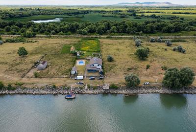 Vilă Independentă Energetic cu Ponton Delta Dunarii Potential Pensiune - 1