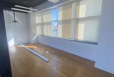 Birouri de închiriat | 102 mp (+198 mp terasa) | Piața Romană - 6