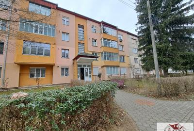 Apartament trei camere de vanzare in Cugir - 7
