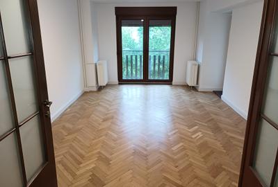 PIATA UNIRII 4 camere ideal cabinet avocat, birou arhitect, contabilitate - 1