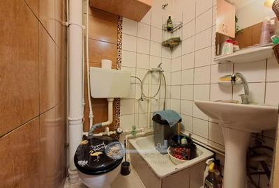 Camera de camin, etaj 2, libera, mobilata, baie cu dus, Piata Nicolina - 3