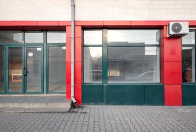 Spațiu comercial, de 94 mp, în Central