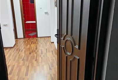 Apartament 3 camere decomandat, Bl. 23, Parter, Moldova Noua - 2