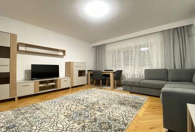 Apartament cu 3 camere decomandat, mobilat în Faleza Nord