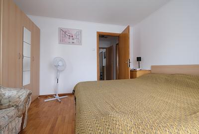 Cal. CALARASILOR, apartament 2 camere decomandate, mobilate si utilate, etaj 6/8 - 7