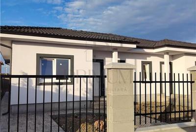 Duplex cu 3 camere în Moșnița Nouă