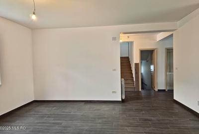 Dumbravita - British School - Vila 5 camere, 3 bai, garaj, lot 500 mp! - 4