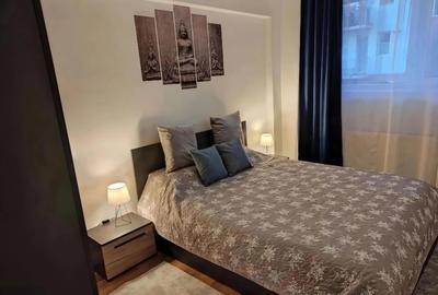 Apartament cu 3 camere decomandat, mobilat în Florești