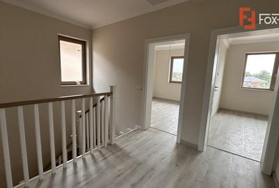 Duplex de vanzare cu 5 camere, despartit prin garaj, zona Giroc - 9