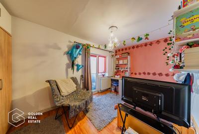 Apartament 4 camere, langa campusul UVVG, decomandat, etaj 3, comision 0% - 13