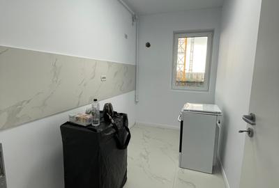 Metalurgiei, Metro - 10