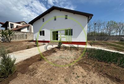 Casă S+P+M, 1062 mp teren, 170 mp utili, Ghercești, zona DEx - 2