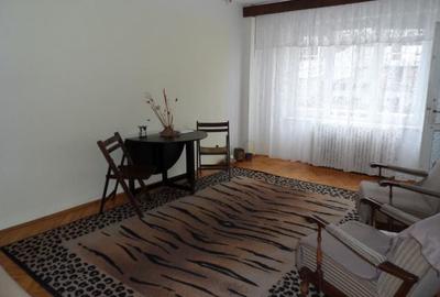 Apartament cu 2 camere decomandat în Mihai Viteazul