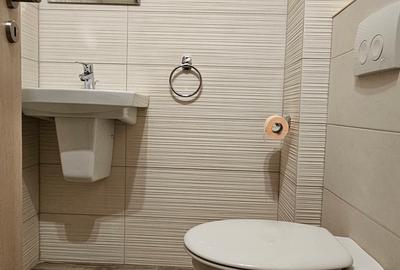 Inchiriez apartament de 3 camere situat central-G-ral Magheru, etaj 1 - 7
