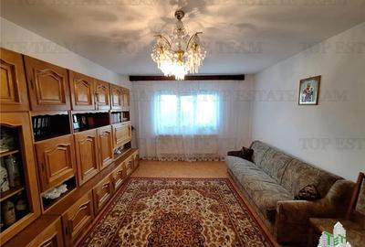 Casă individuală cu 4 camere în Central