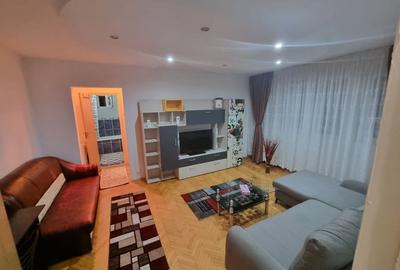 Apartament cu 2 camere semidecomandat, mobilat în Titan