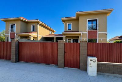 Casa mobilata/utilata, Garaj - Panouri solare,  curte amenajata 0 Com - 2