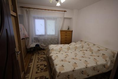 Apartament cu 4 camere decomandat în Păcurari